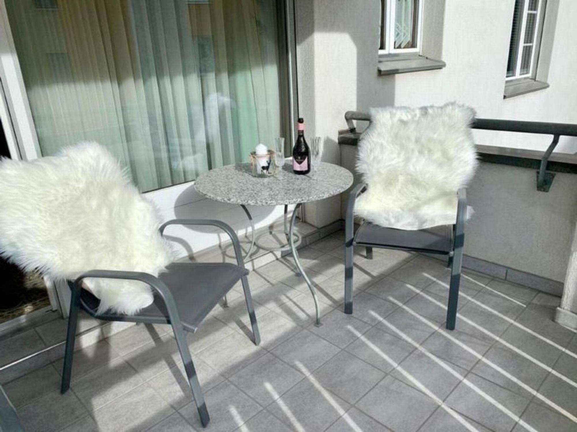 Ferienwohnung Gian: Central Apartment Near Congress Center & Winter Activities Davos Exterior photo